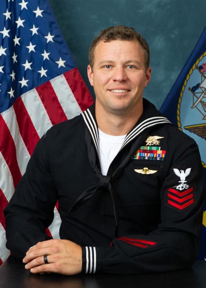 Chris Hansen Bio (Wiki) - ZingB