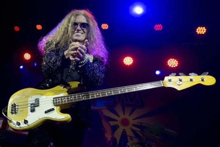 Glenn Hughes ·