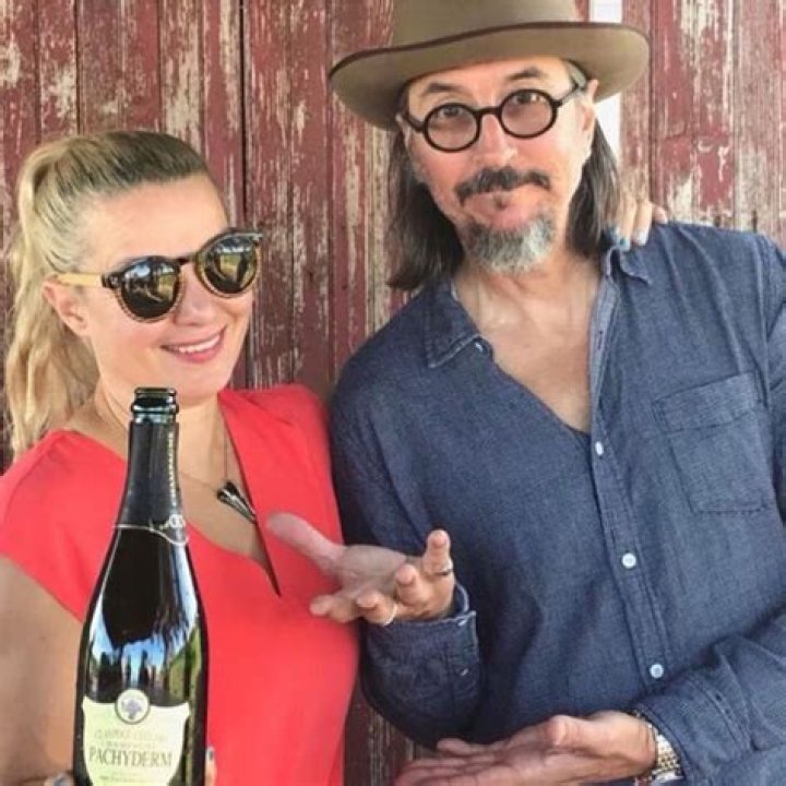Is Les Claypool Married?