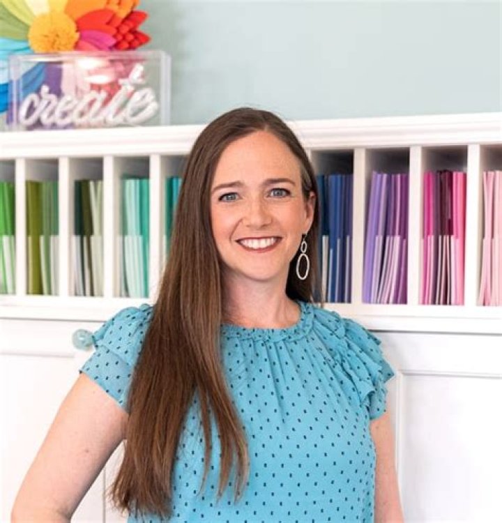 Jennifer McGuire ·
