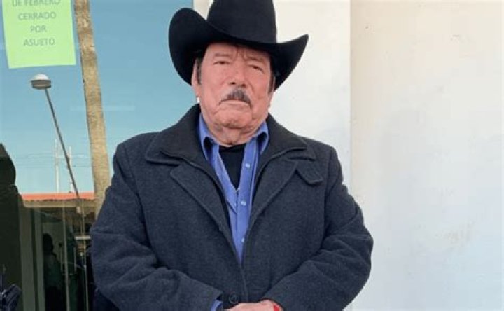 Lalo Mora ·