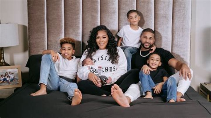 Meet Devale Ellis Siblings Brian And Tori Ellis Nephew Aiden And Family