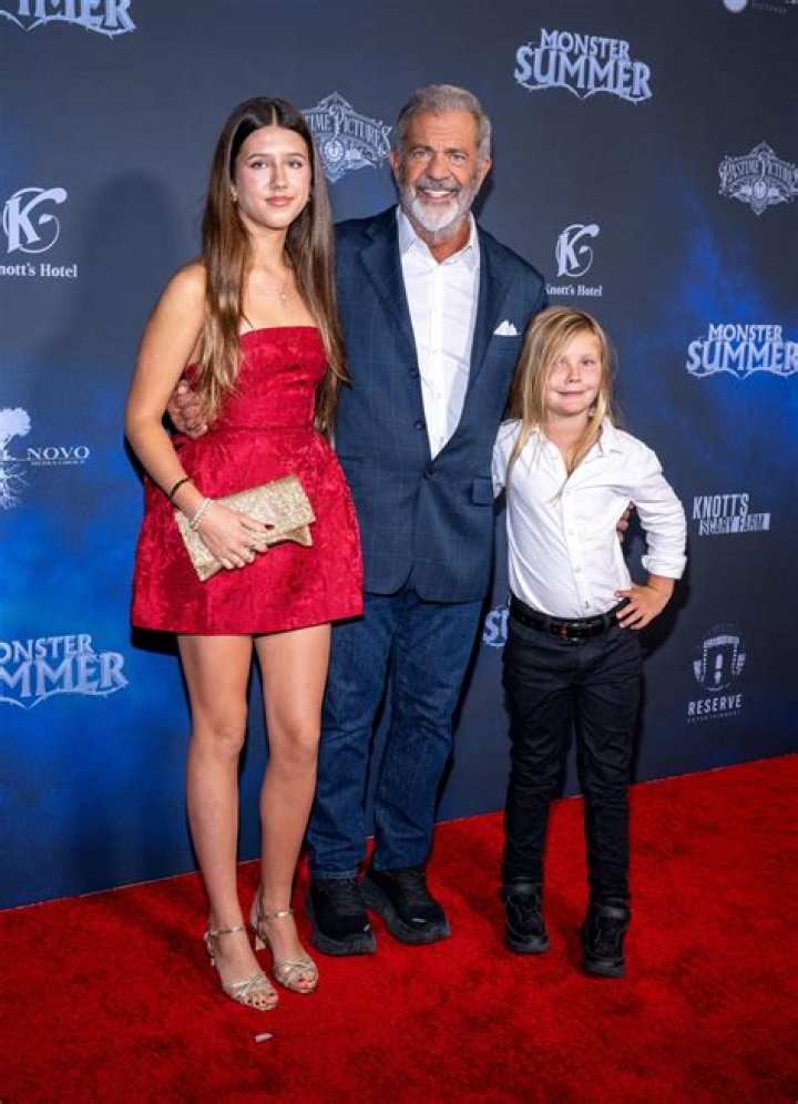 Who is Oksana Grigorieva ex-girlfriend of Mel Gibson, her net worth 2023, husband, child